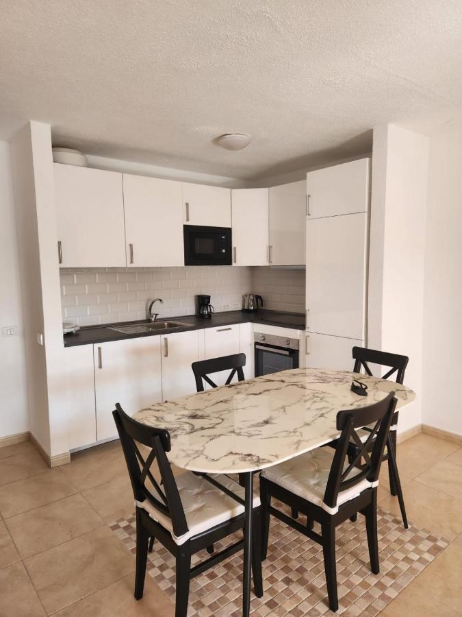 Under The Lime, Beautiful Apartment Los Cristianos Los Cristianos  Dış mekan fotoğraf