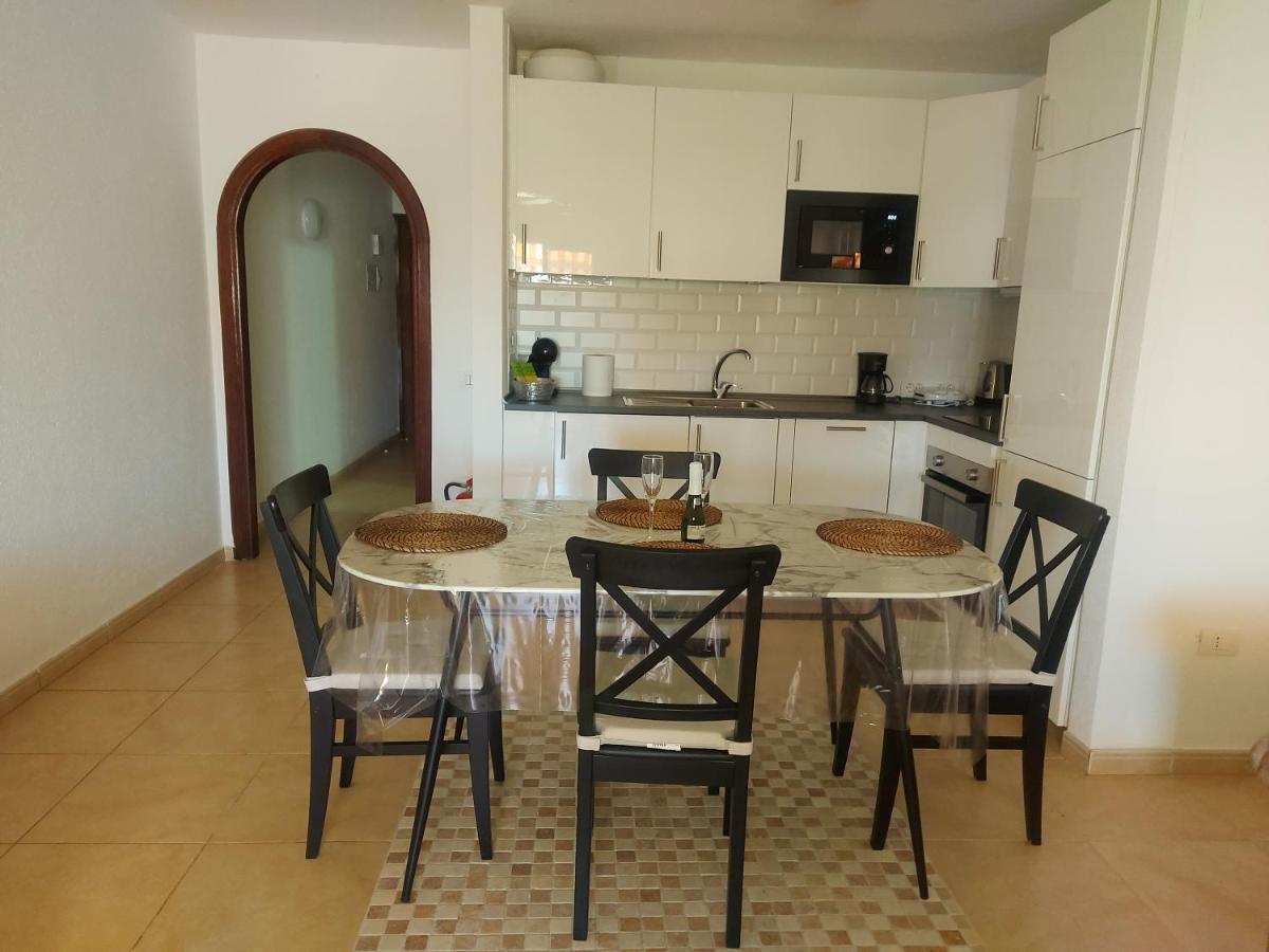Under The Lime, Beautiful Apartment Los Cristianos Los Cristianos  Dış mekan fotoğraf